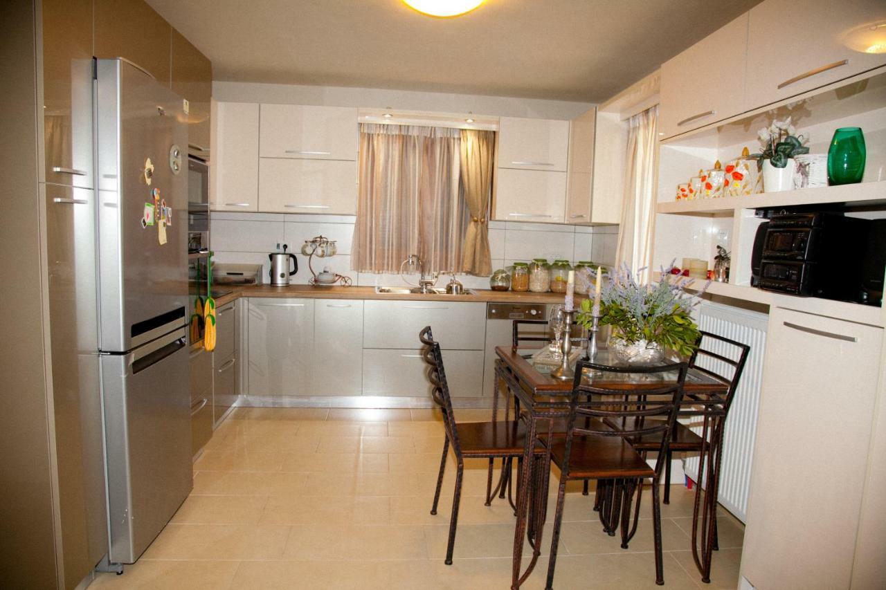 Virginia Place Atheras ภายนอก รูปภาพ